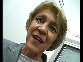 enjoys sexual congress encounters - German Grandma enjoys livedates